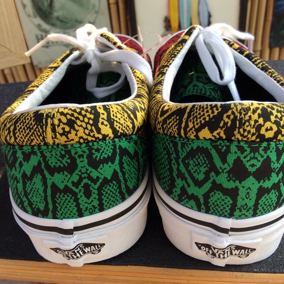 🔴SOLD🔴Vans Rasta Multi Era Python Print Low Tops - Picture 5 of 9